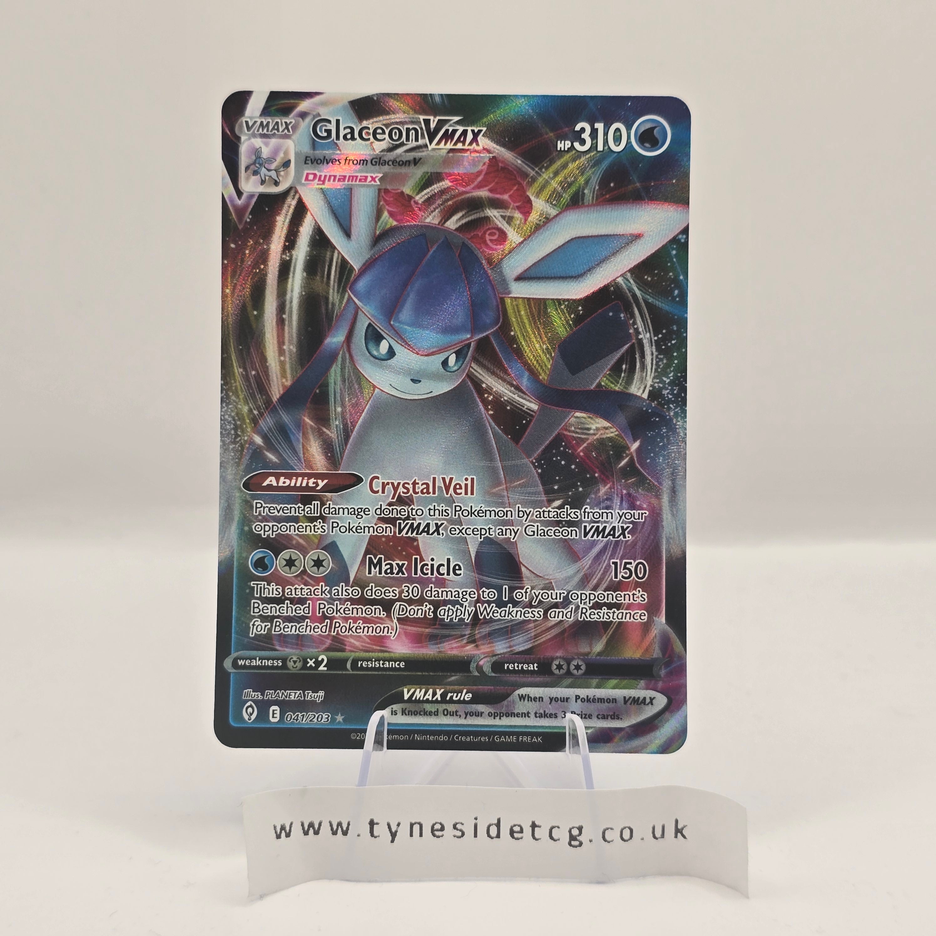 Glaceon VMAX 041/203 – Evolving Skies (English Single)