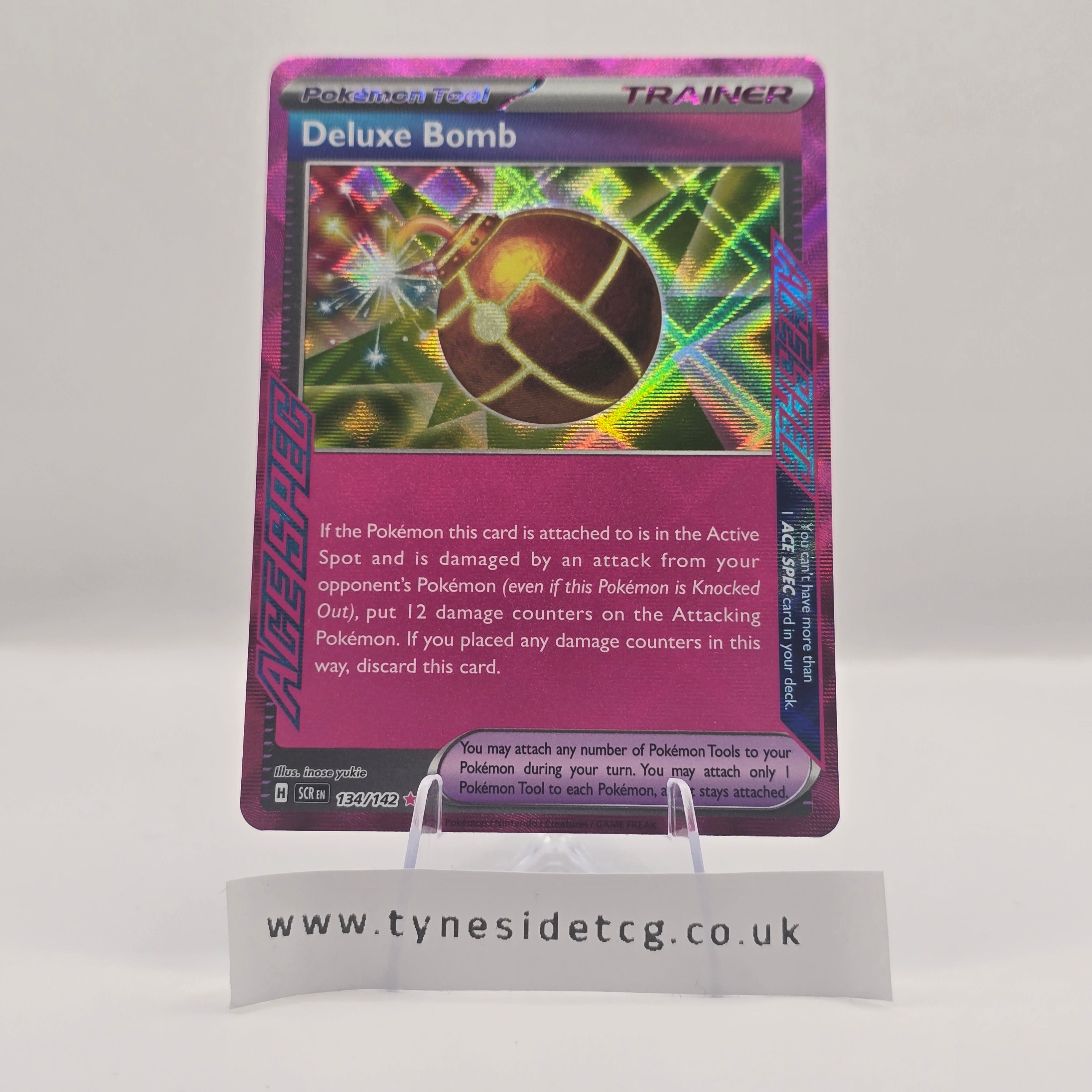 Deluxe Bomb 134/142 – Stellar Crown (English Single)