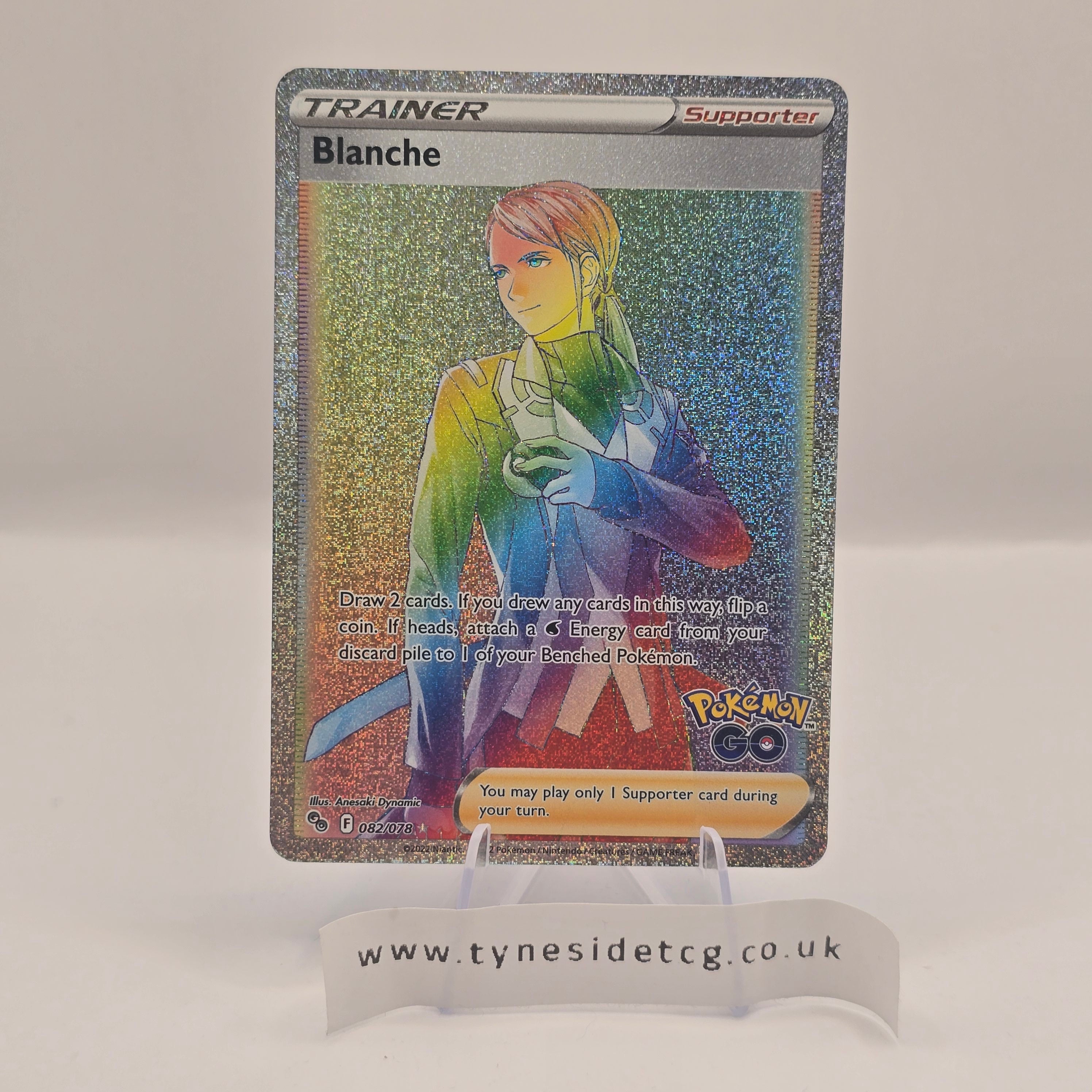 Blanche 082/078 (RAINBOW) – Pokémon GO (English Single)