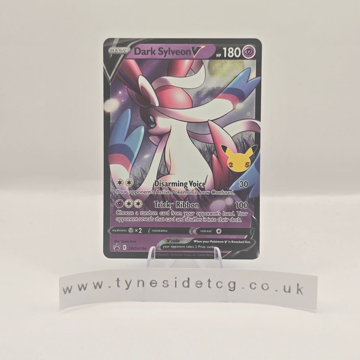 Dark Sylveon V SWSH134 - Sword & Shield Promos (English Single)