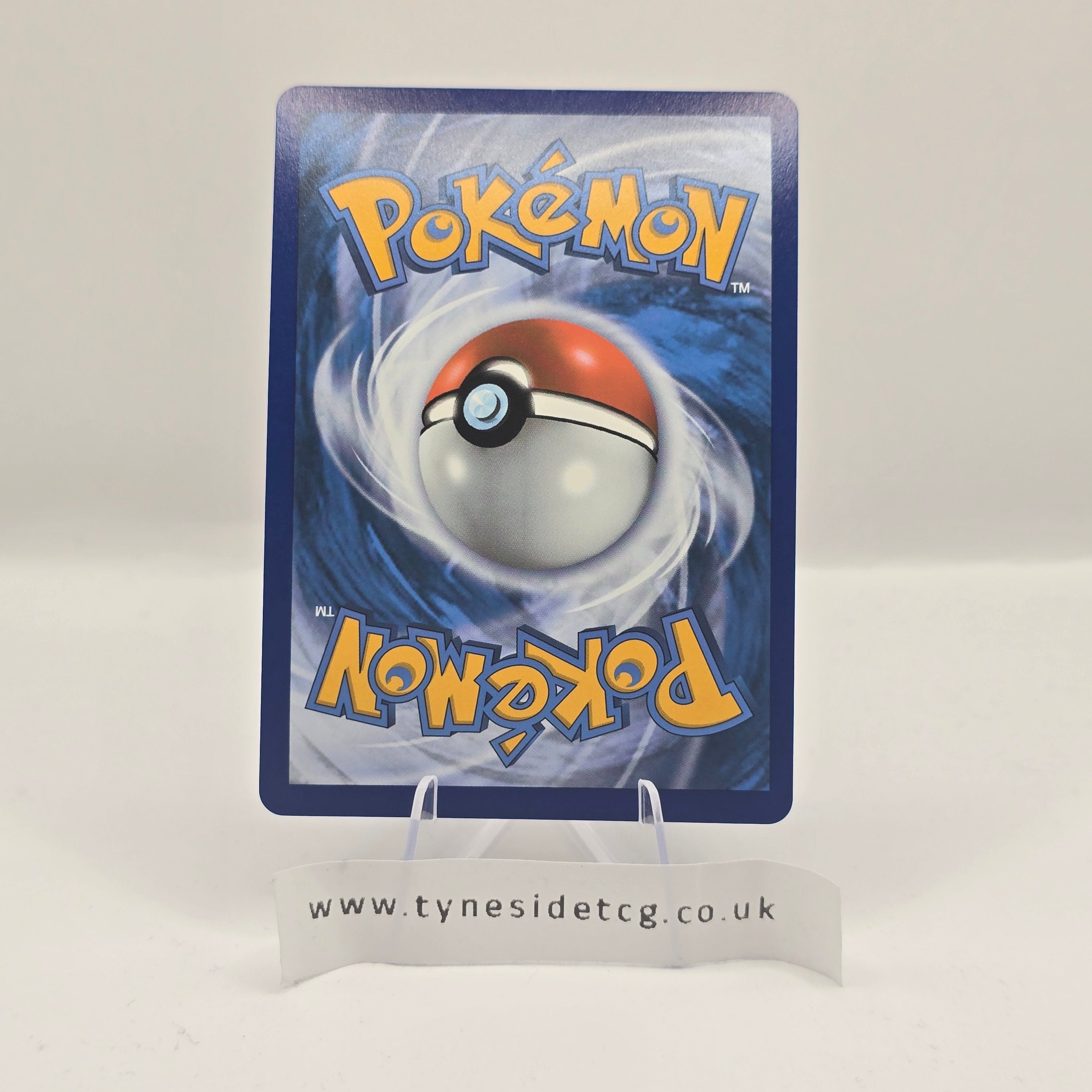 Glaceon VMAX 041/203 – Evolving Skies (English Single)